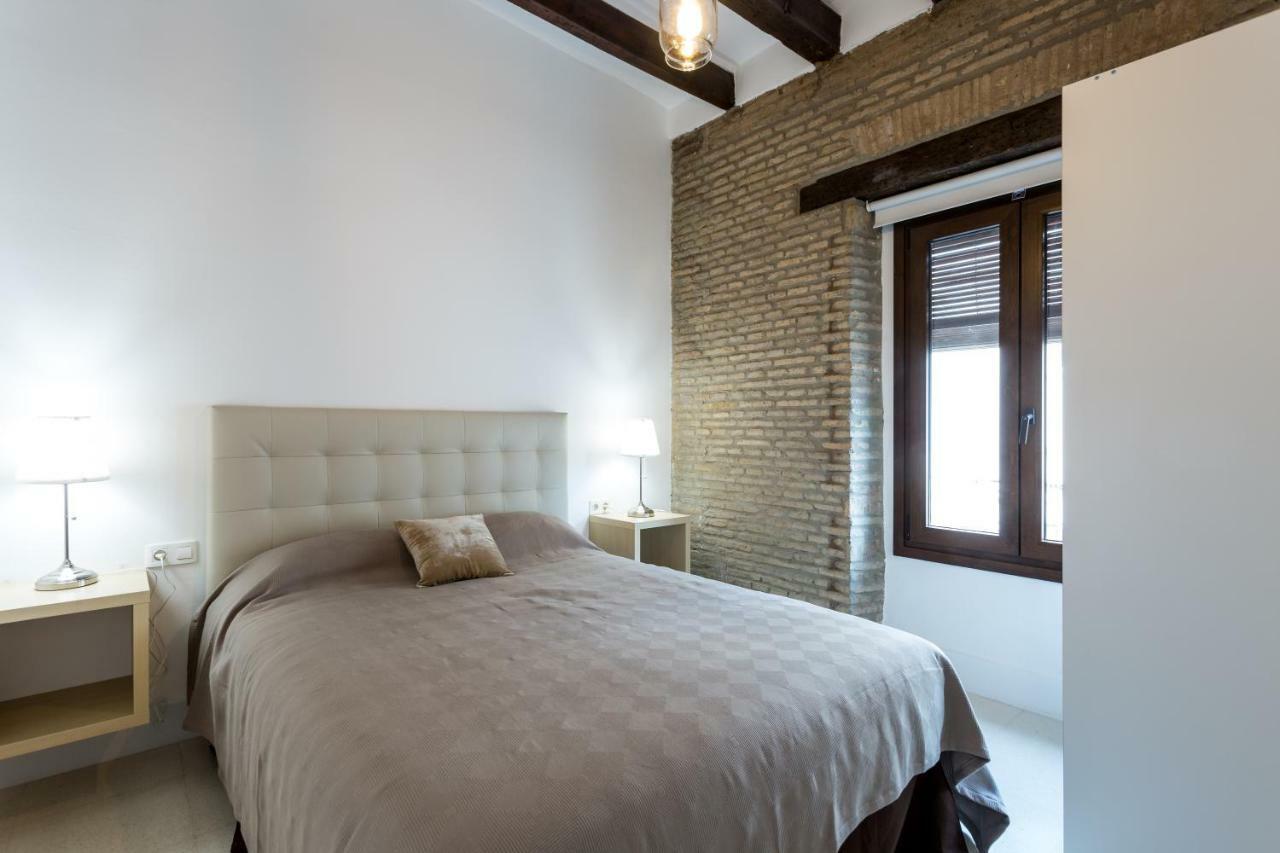Almazen Apartamentos, Arrayan 23 Seville Exterior photo