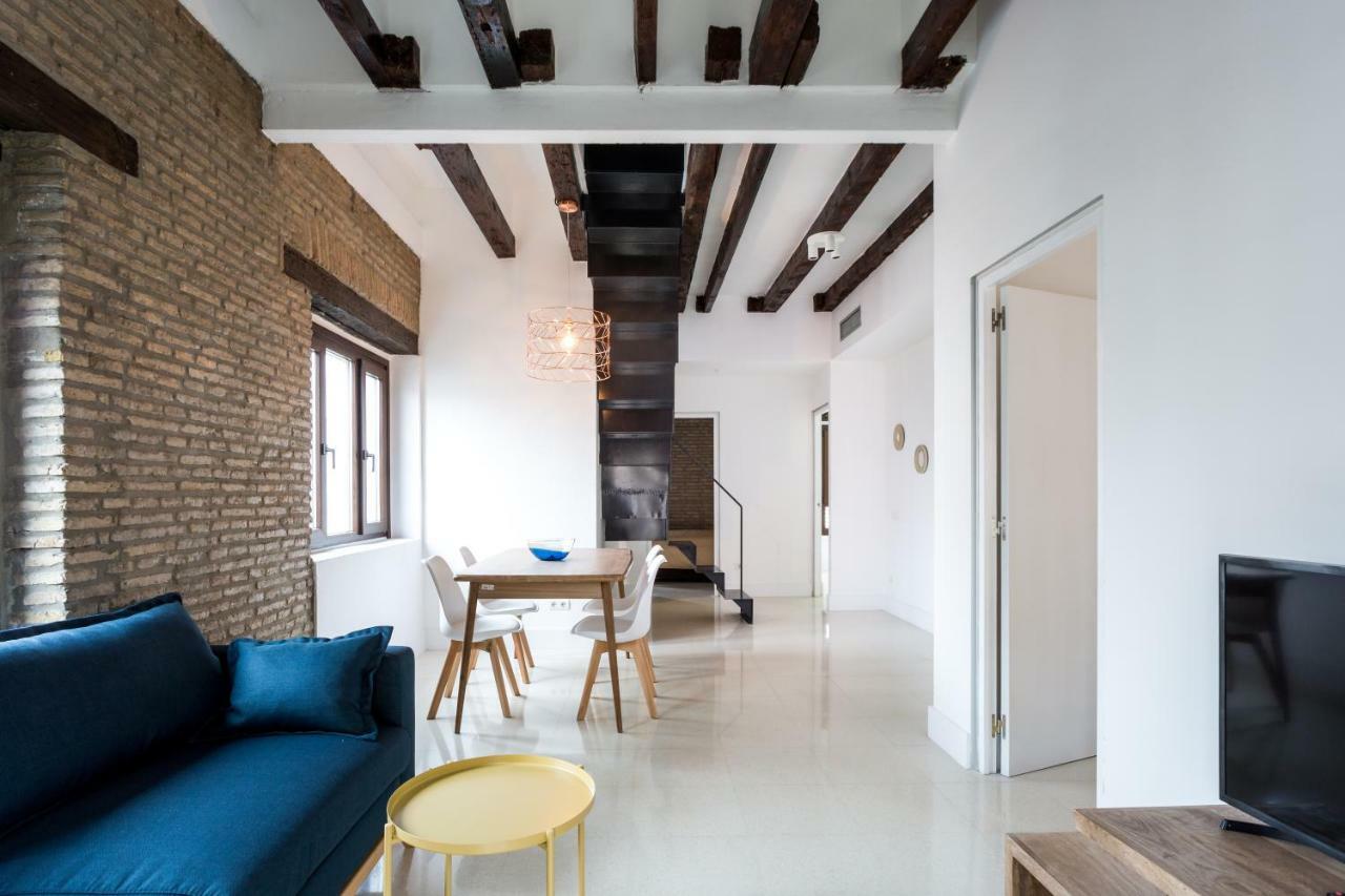 Almazen Apartamentos, Arrayan 23 Seville Exterior photo